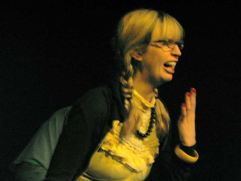 lizzymorestandup.jpg